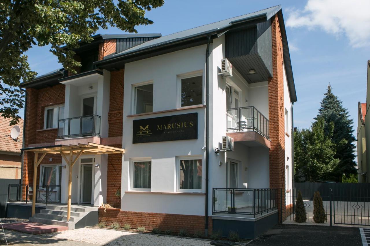 Marusius Apartmanház Makó Eksteriør billede