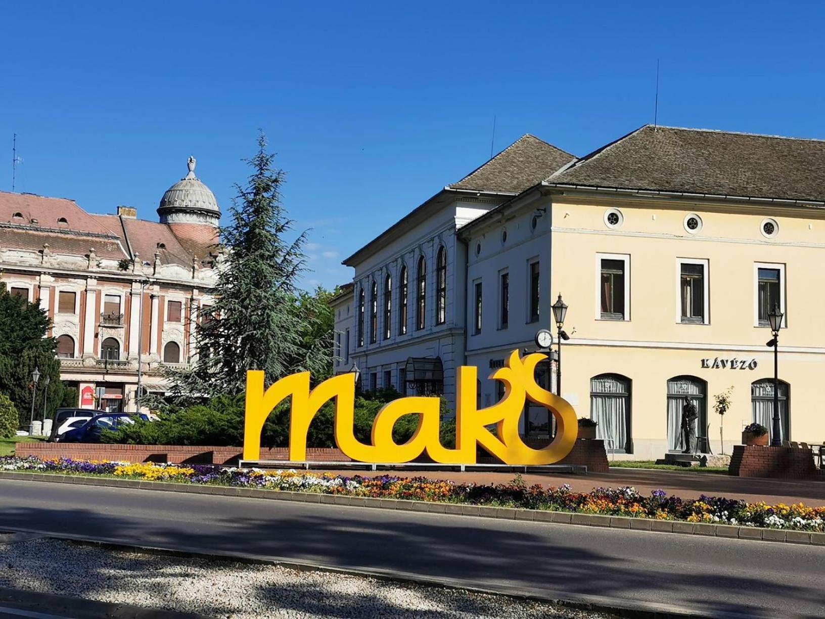 Marusius Apartmanház Makó Eksteriør billede
