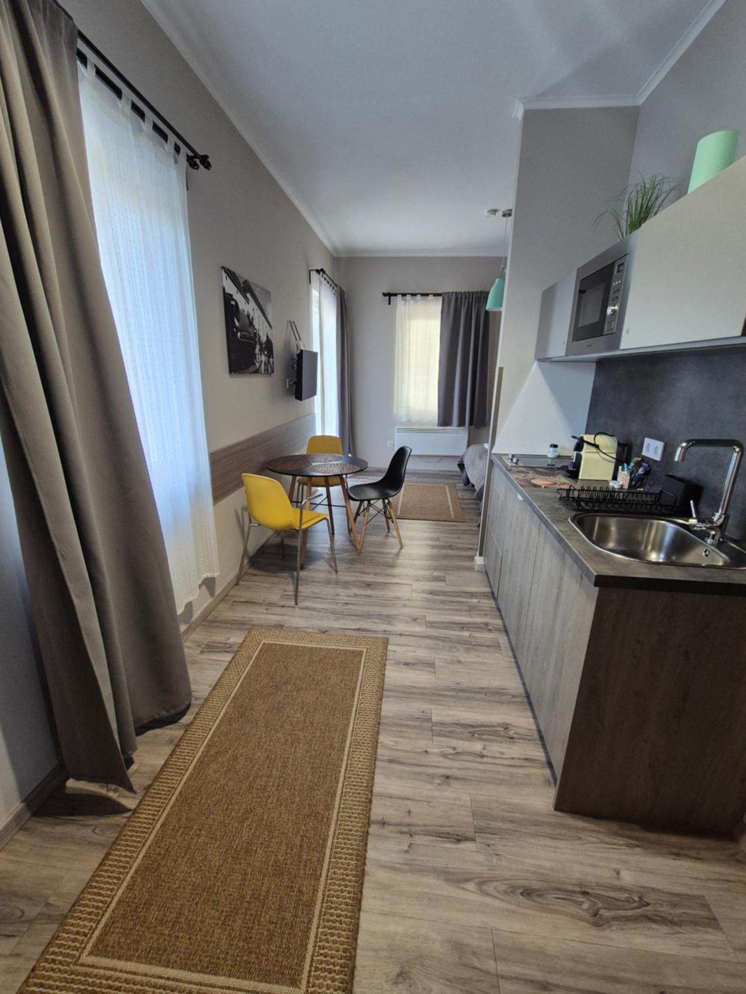 Marusius Apartmanház Makó Eksteriør billede