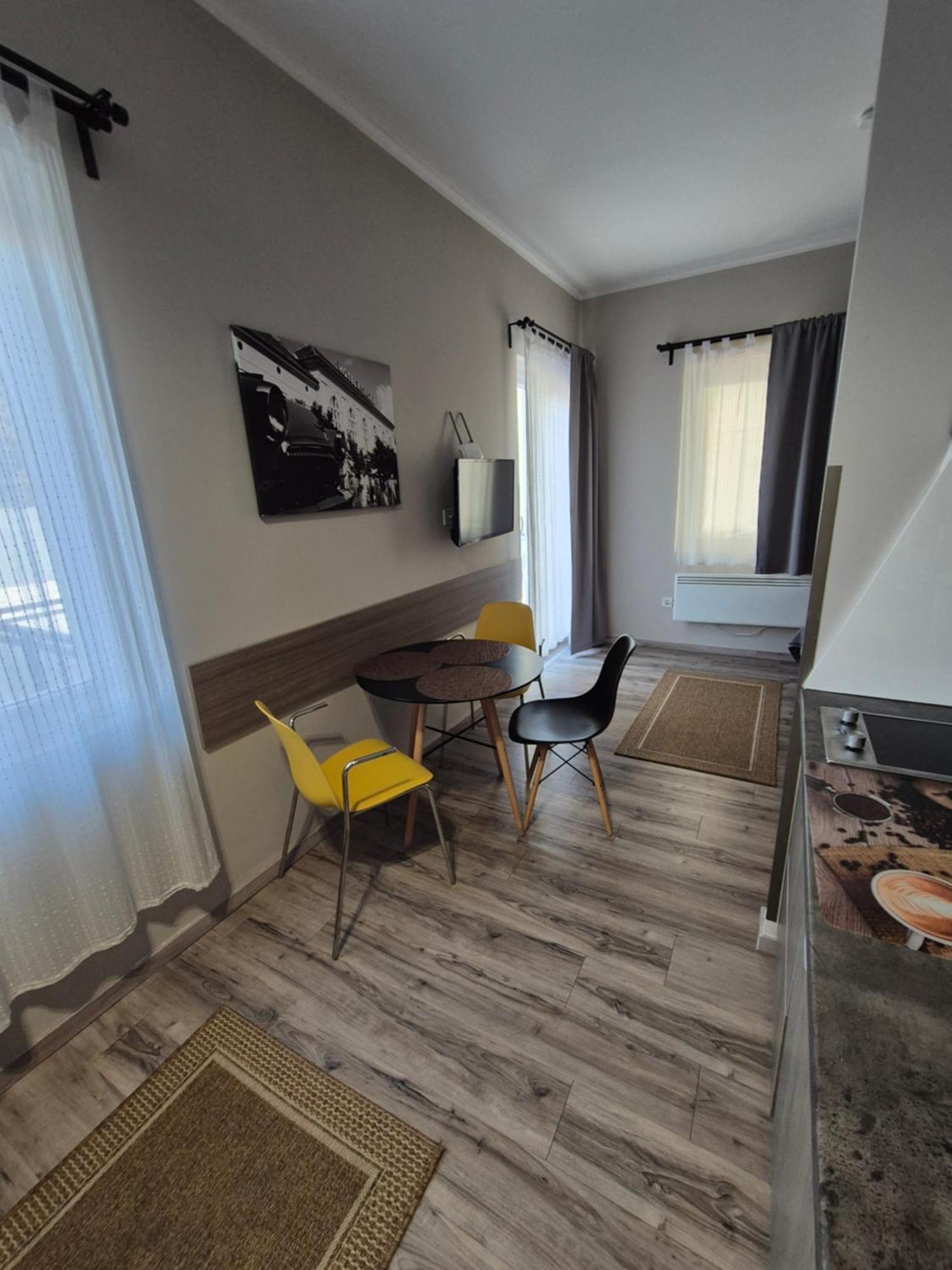 Marusius Apartmanház Makó Eksteriør billede